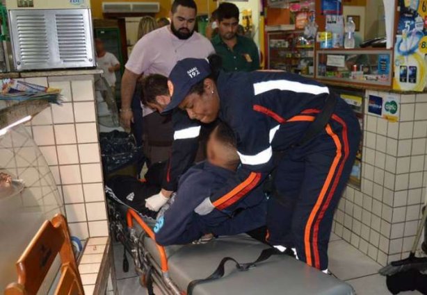 Uma das armas usadas pelos menores foi apreendida no momento do crime