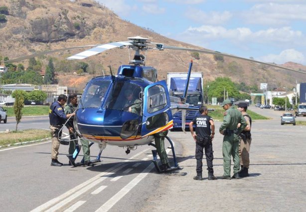 O helicóptero Pégasus da 4ª Base de Aviação do Estado atuou na Operação