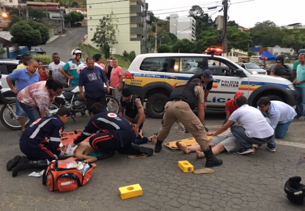 Atendimento aos envolvidos no atropelamento ocorrido próximo à Praça da Policlínica