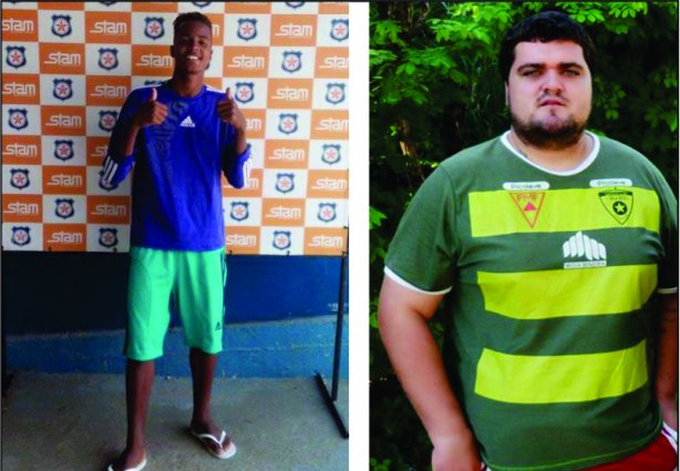 O novo atleta do Friburguense, João Paulo, à esquerda e Rafael Guedes, treinador da Escola de Futebol que revelou o novo craque