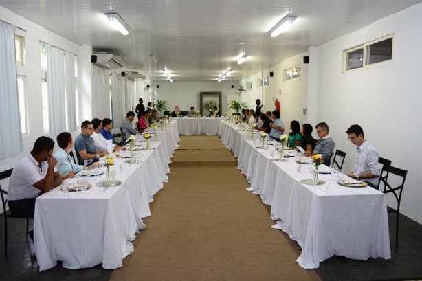 Empres&aacute;rios participaram durante um almo&ccedil;o da &uacute;ltima reuni&atilde;o do CEZOM de 2017