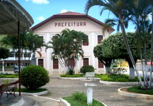 A decisão do prefeito foi divulgada na página oficial da Prefeitura em rede social (Foto: reprodução da internet)