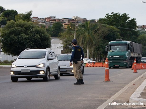 A fiscaliza&ccedil;&atilde;o tem como objetivo evitar infra&ccedil;&otilde;es de tr&acirc;nsito e garantir a fluidez no tr&acirc;nsito