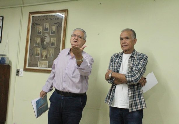 Bill Crepaldi e Ilizeu Rocha durante a abertura do encontro de apresentação do Relatório de Atividades de 2017