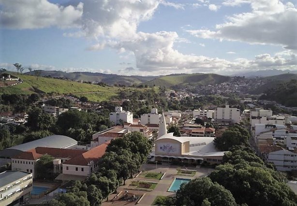 O dinheiro do IPTU é o único que fica totalmente no município e é revertido em obras para a população