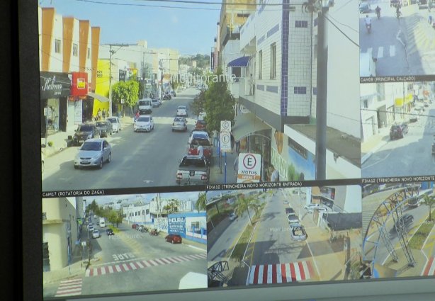 Sala de Monitoramento do Programa Olho Vivo em Ubá, que agora será ampliado