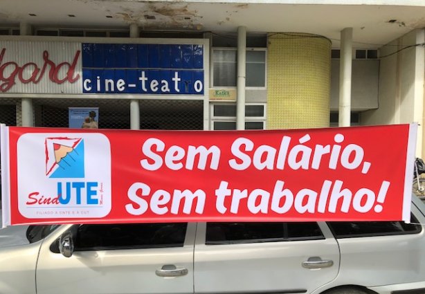 Slogan dos trabalhadores em Educação durante a greve que terminou nesta terça-feira