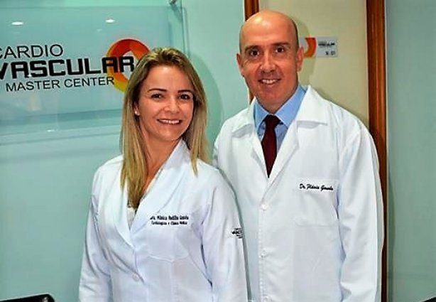 Os médicos Mônica e Flávio Reis Gouvêa, responsáveis pela Clínica Cardio Vascular Master Center, em Muriaé