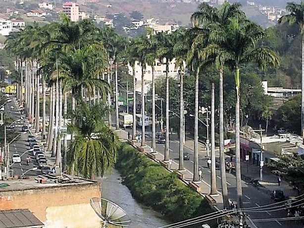 Avenida Beira Rio, um dos principais cart&otilde;es postais de Ub&aacute;