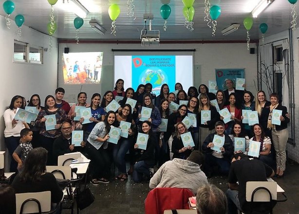 O Projeto vai lan&ccedil;ar nos pr&oacute;ximos dias o livro  livro &quot;Todo Mundo Cabe no Mundo&quot;