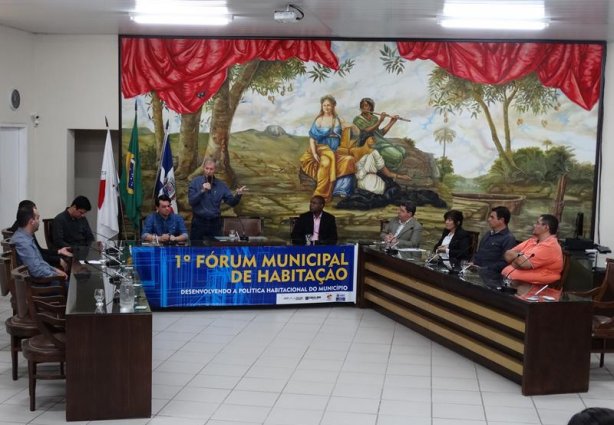 Ubá sediou o 1º Fórum Municipal de Habitação, com o tema "Desenvolvendo a Política Habitacional do Município"