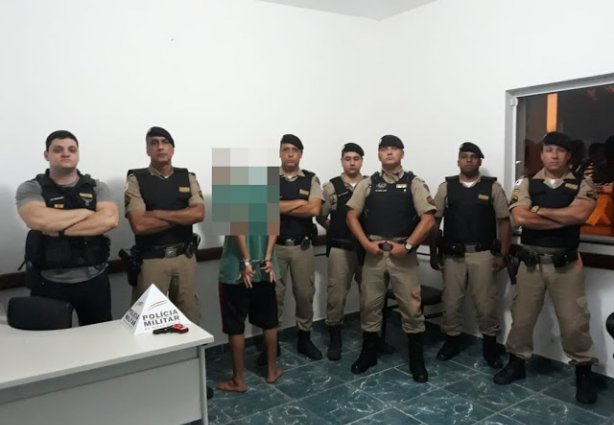 Os militares de Além Paraíba conseguiram prender um dos suspeitos de ter participado do crime naquela cidade