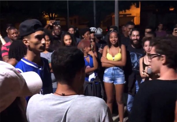 O curta mostra o rap como manifestação cultural do jovem da periferia de Cataguases