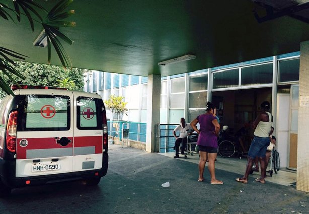 O rapaz foi levado para o Pronto-Socorro do Hospital de Cataguases onde permanece internado