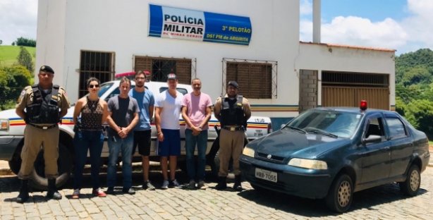 Equipe respons&aacute;vel pela pris&atilde;o dos autores comandada pela delegada de Pol&iacute;cia Civil de Pirapetinga, Fl&aacute;via Granado