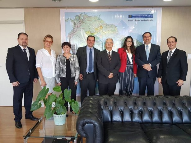 A visita ao Ministro Gilberto Occhi, em Bras&iacute;lia, foi decisiva para o Hospital receber pelo servi&ccedil;o prestado